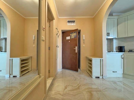 Посейдон, двустаен апартамент, партер